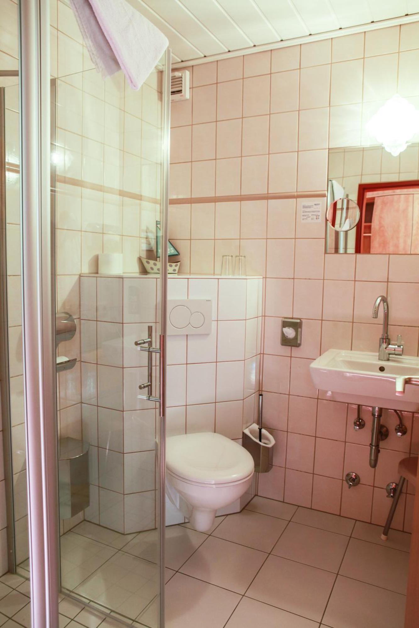 Hotel Reinhold グンマースバッハ エクステリア 写真